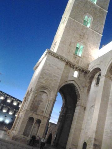 Arco' B&B Trani Cattedrale Ngoại thất bức ảnh